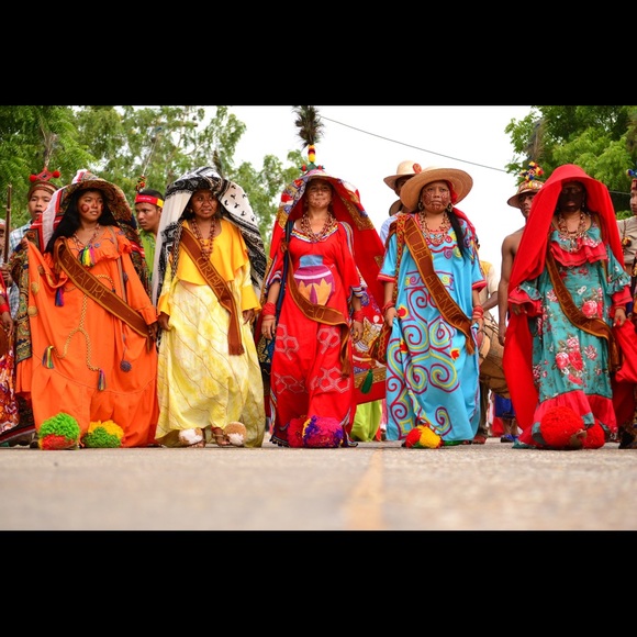 Meet your Posher, Vanessa! - Picture 1 of 12